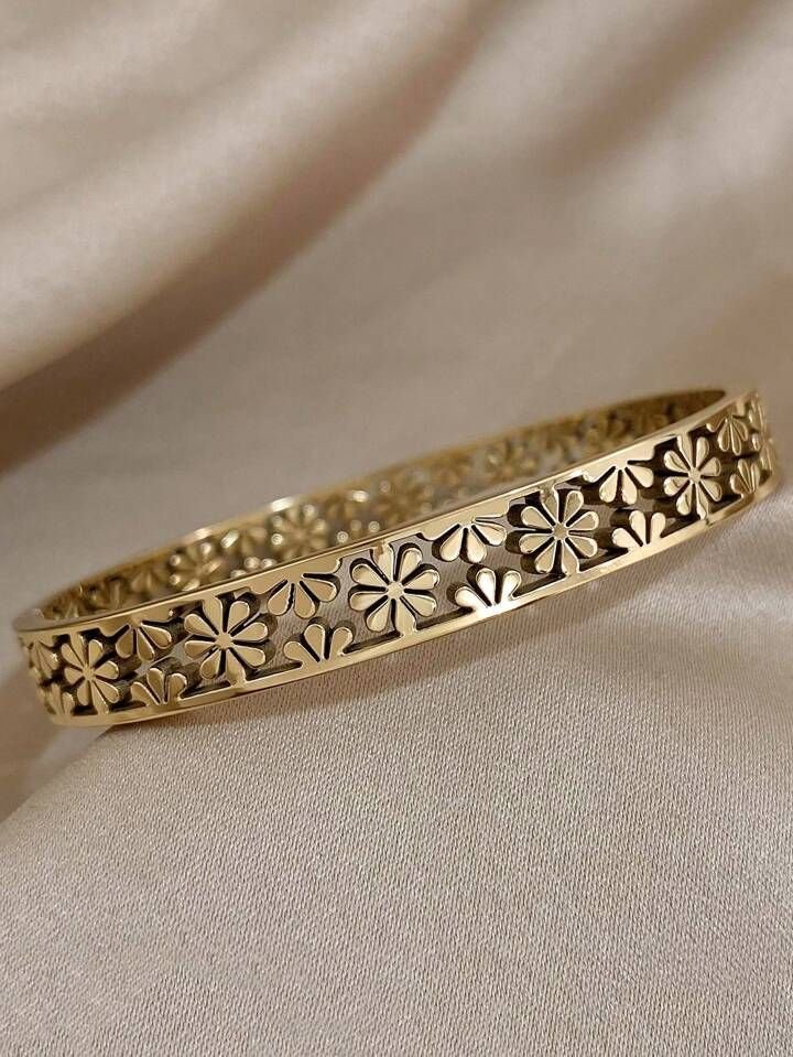 hollow flower bracelet