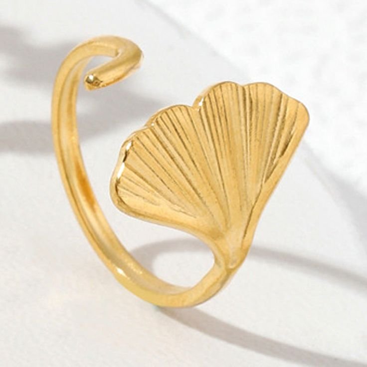 fish tail ring