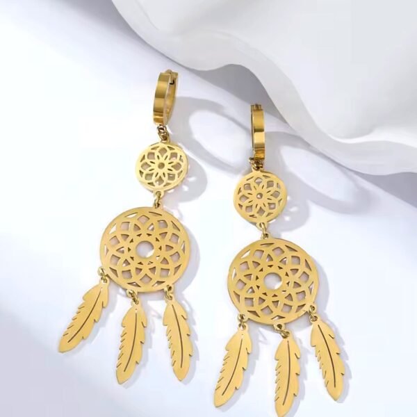 Home hollow floral dangle earrings