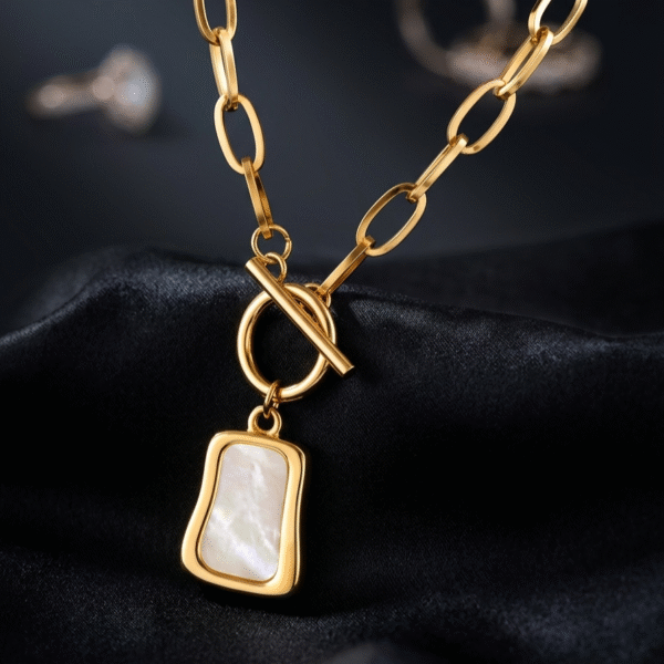 Home shell pendant necklace