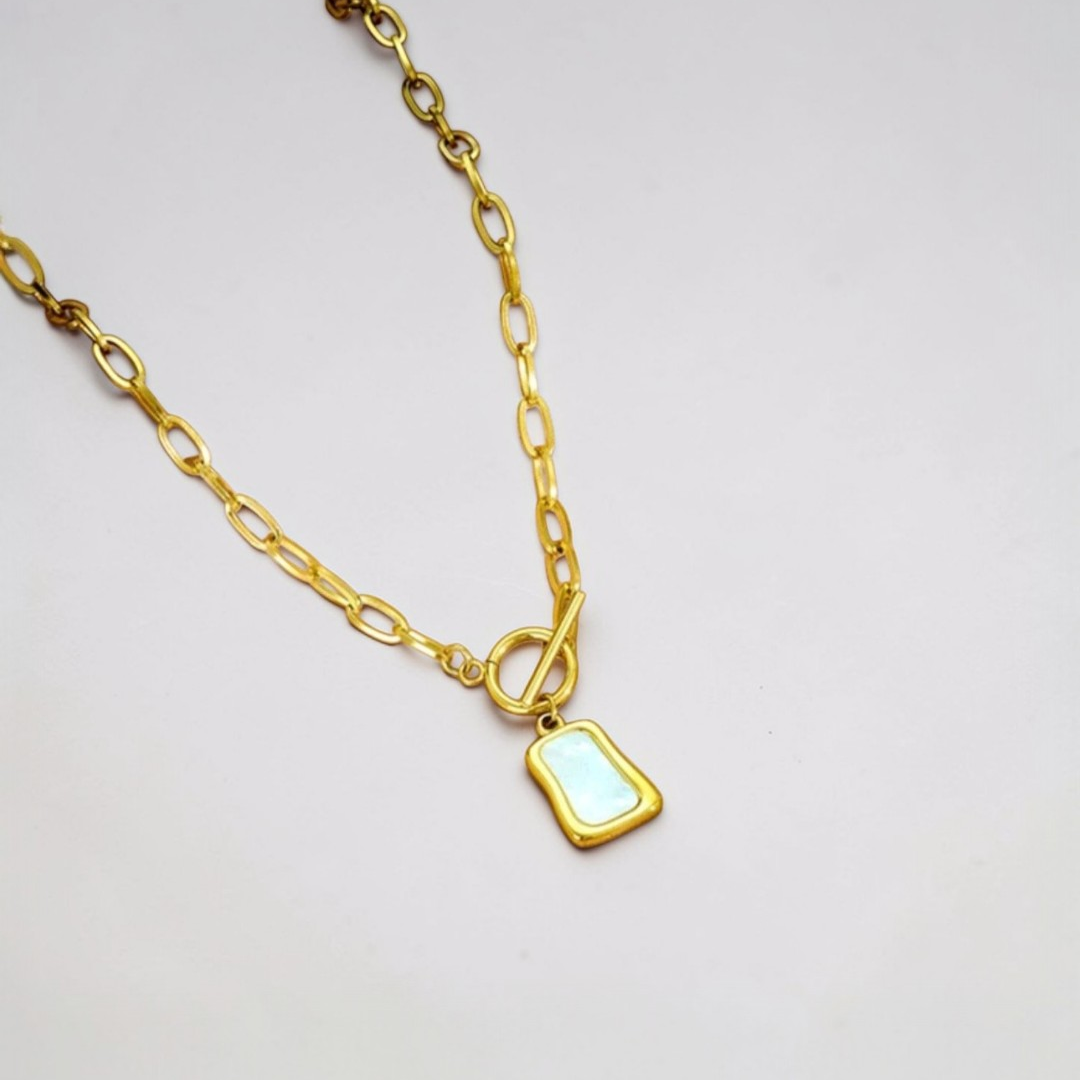 shell pendant necklace shell pendant necklace